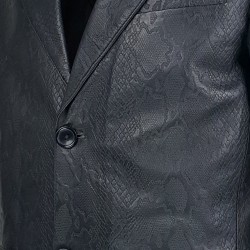 Veste Arrezo blazer homme cuir imprimé crocodile vue gros plan